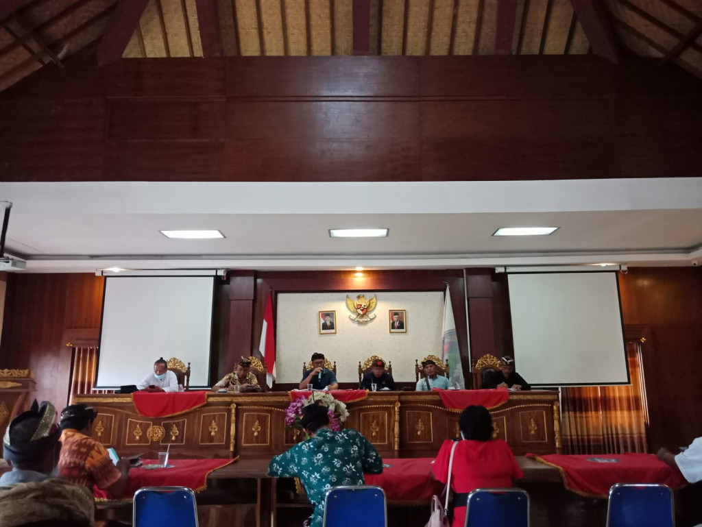 Paruman Panitia Apudgala Munggah Sulinggih Ida Bhawati Kartika Yasa,Br Bukian